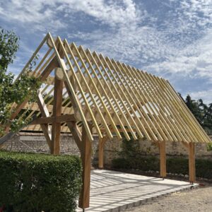 Charpente bois en cours de realisation